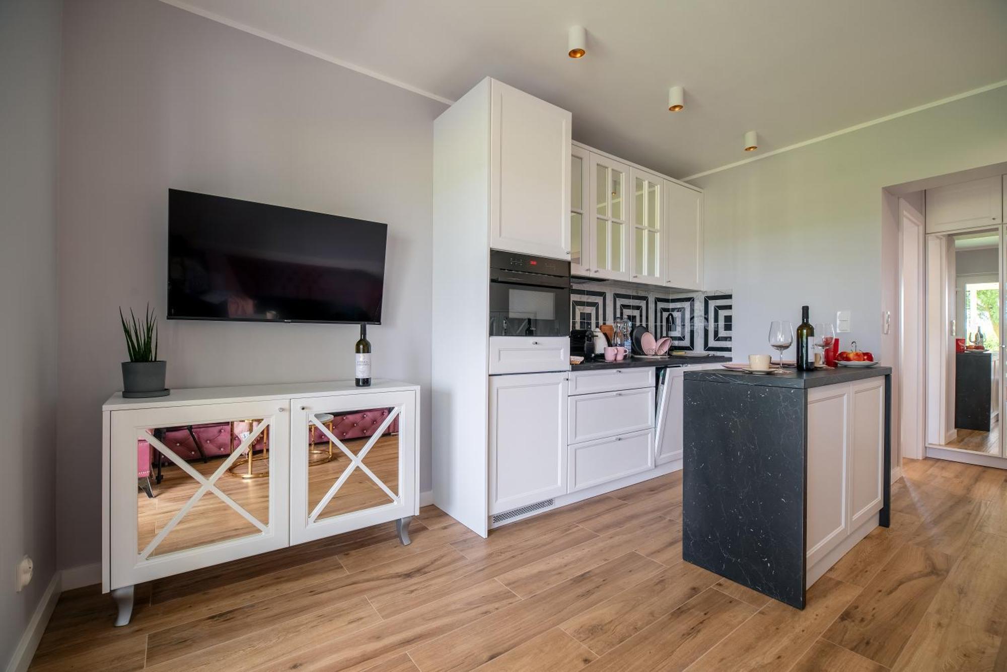 Mielnova Adults Only Apartment เมียลโน ภายนอก รูปภาพ
